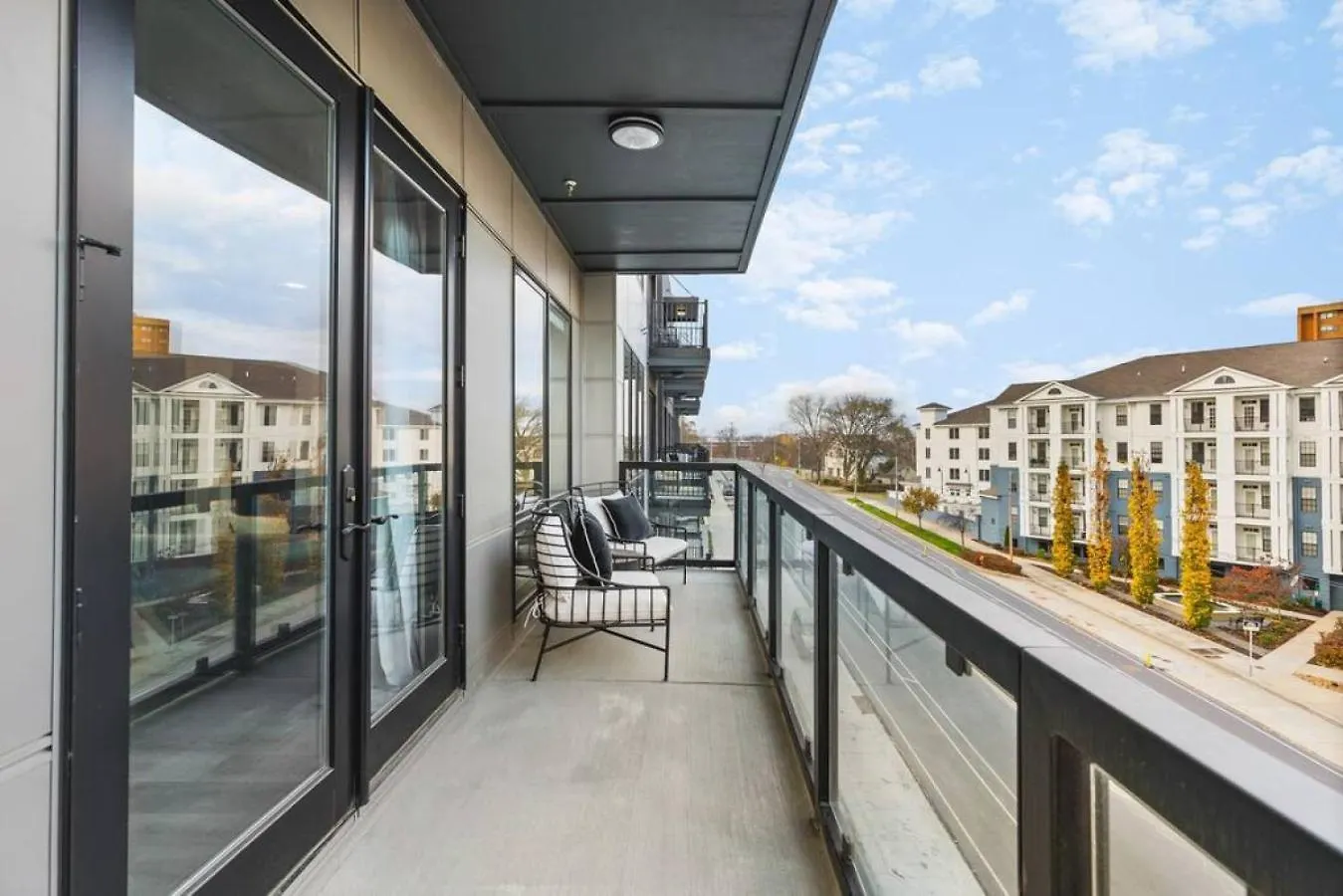 Luxury 2 Bedroom 4 Bed With Huge Wrap Around Patio Gym And Pool ナッシュビル
